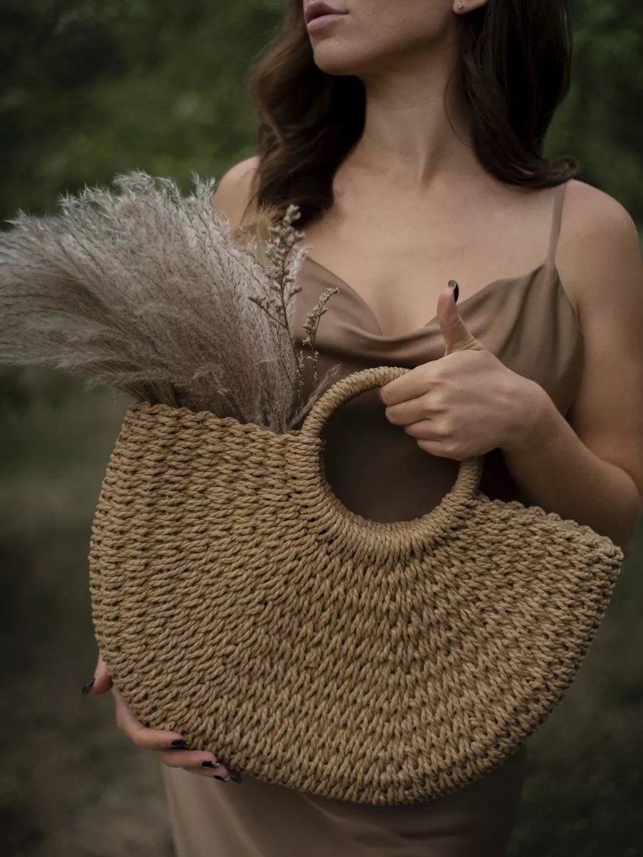 Mairo Lifestyle Straw Wicker Handmade Boho Summer Beach Round Tote Moon Bag (Brown Large)