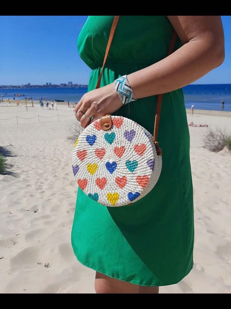 617TMO5Ih8L.jpg Mairo Lifestyle Rattan Cane Straw Wicker Handmade Boho Summer Beach Round Sling Bag (Love Heart)