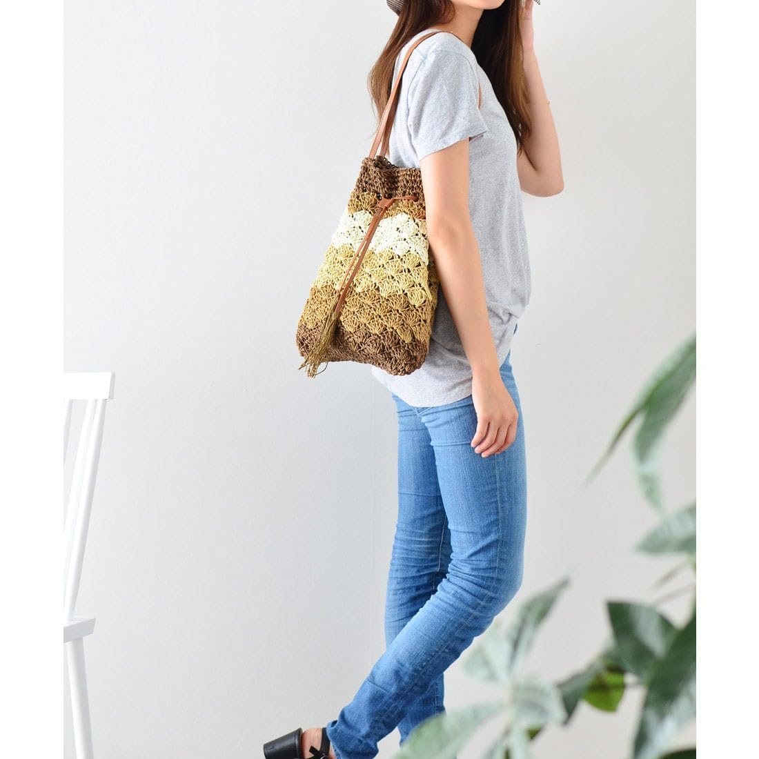 Mairo Lifestyle Straw Wicker Handmade Boho Summer Beach Drawstring Tote Bag (Brown Multi)