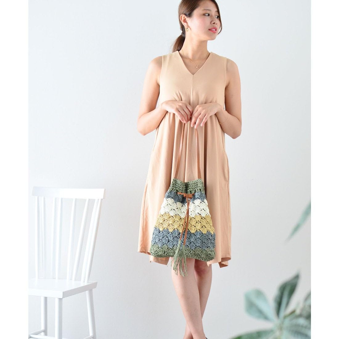 Mairo Lifestyle Straw Wicker Handmade Boho Summer Beach Drawstring Tote Bag (Green Multi)