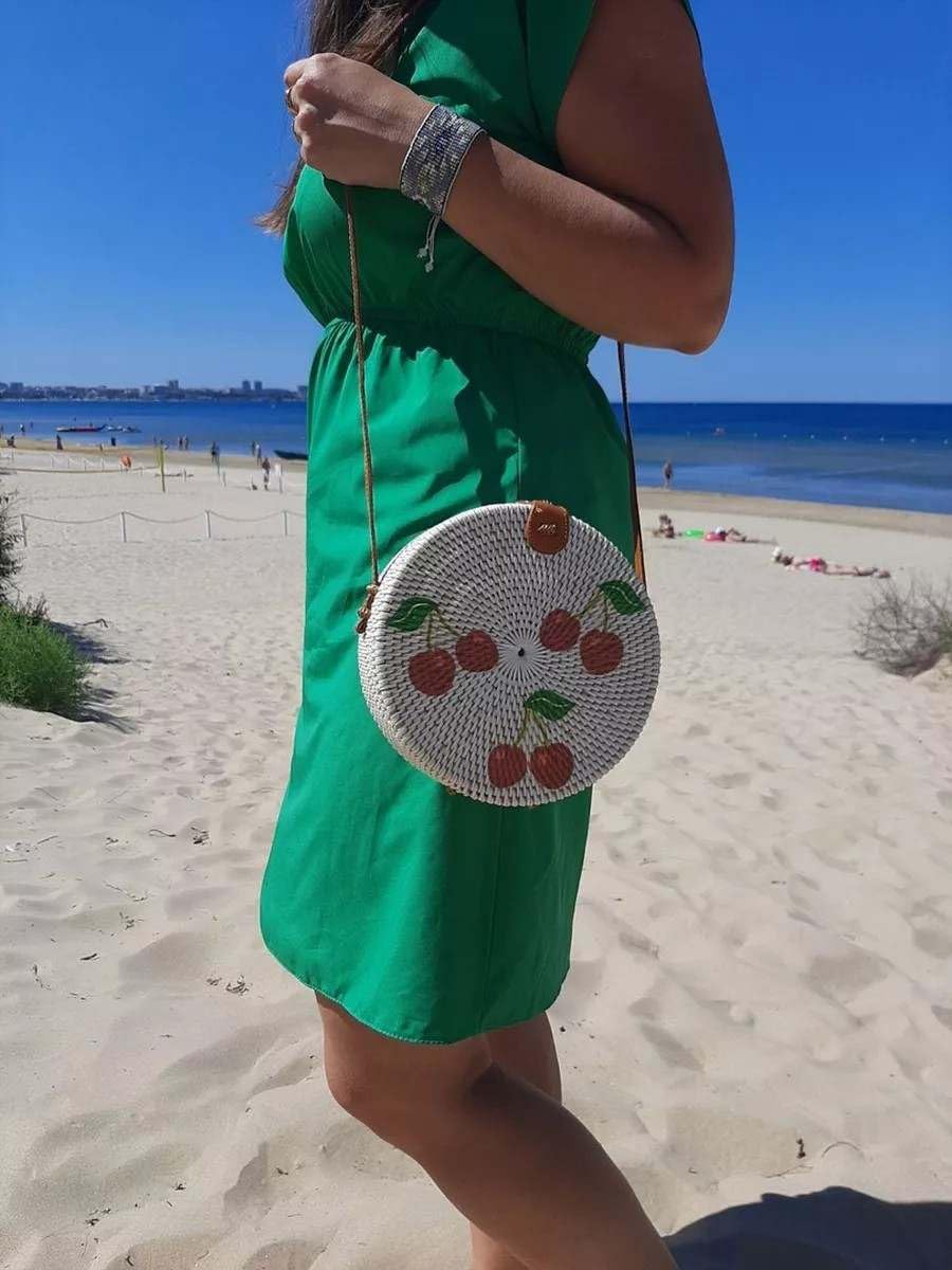 61eXrj3MYL.jpg Mairo Lifestyle Rattan Cane Straw Wicker Handmade Boho Summer Beach Round Sling bag (Cherry)