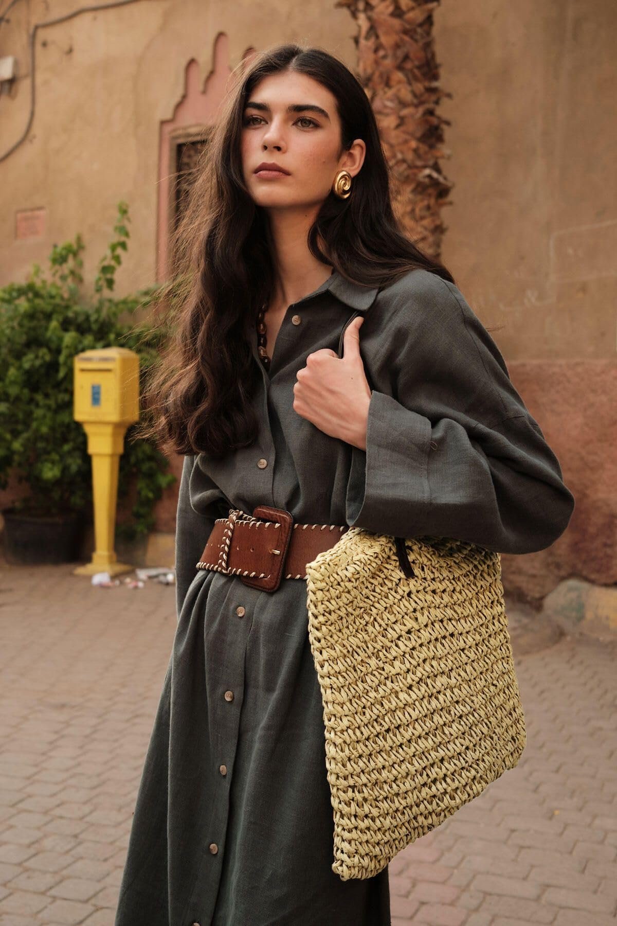 71wBHFrHVwL.jpg Mairo Lifestyle Straw Wicker Handmade Boho Summer Beach Tote Bag (Beige Square)